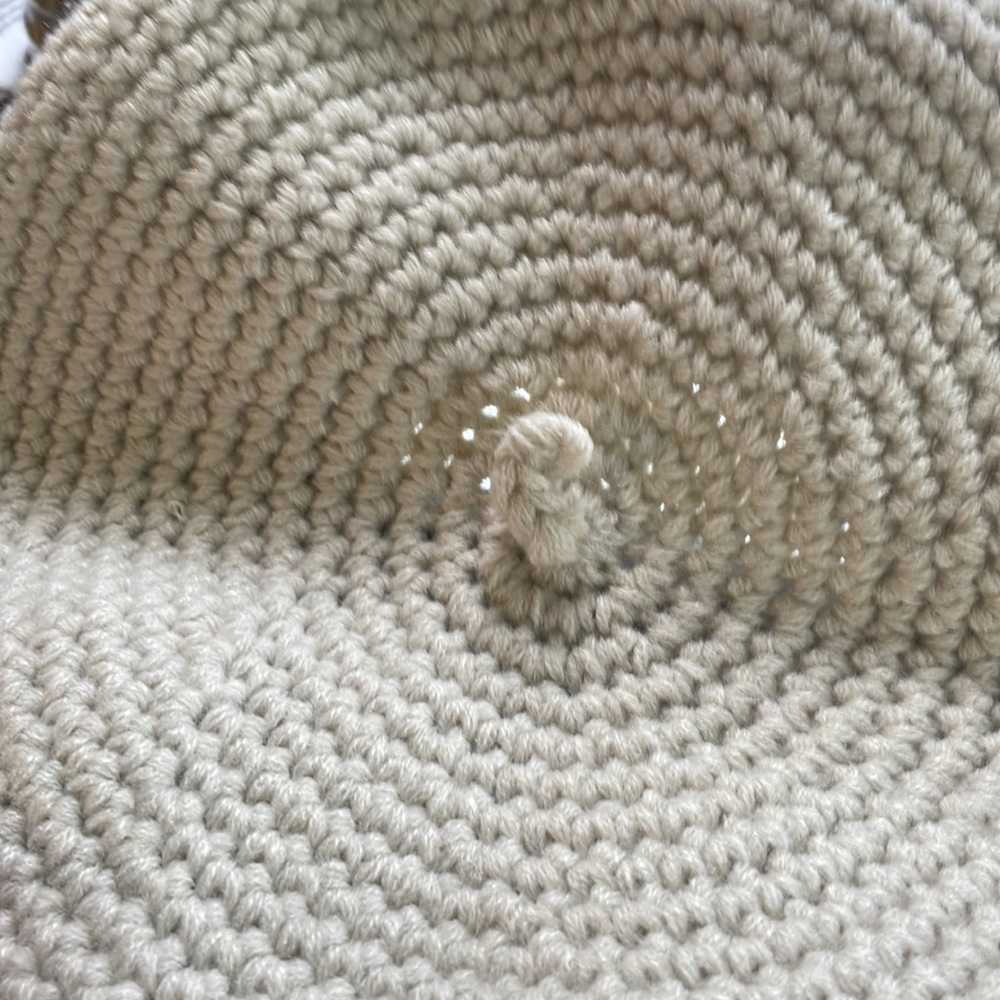 - New Cotton On Camille Crochet beret in white